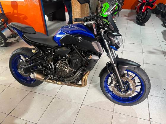YAMAHA MT-07 ABS YAMAHA MT-07 ABS